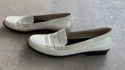 Etienne Aigner Women s Leather White Shoes Size 9N Callie Made