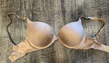 Victoria's Secret Women's 32DD Nude Plunge Bra Size undefined