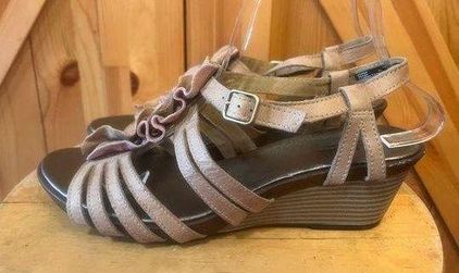 Clarks bendables wedge sandals 2025