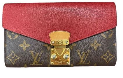 LV pallas long wallet/Women's long wallet