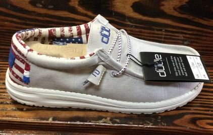 Hey Dude American Flag Size 8 175 31 Off Retail From Alexia