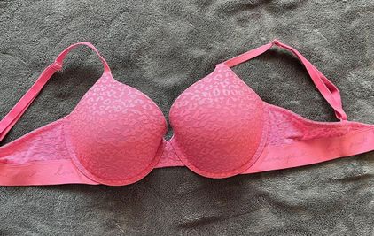 Victoria Secret Pink Bra 36D  Pink bra, Victoria secret pink bras, Victoria  secret pink