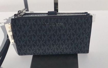 Michael Kors Jet Set Travel Double Zip Wristlet