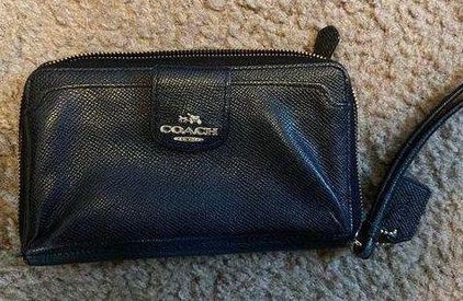 Coach Black All Leather Wristlet Women's Zippered Wallet Wristlet