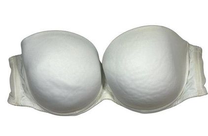 Torrid White Strapless Bra Size 42D - $19 - From Rebecca