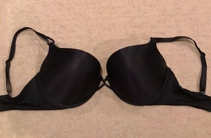 Victoria Secret Miraculous Plunge Black Size 36 E / DD - $45 (43% Off  Retail) - From Donna