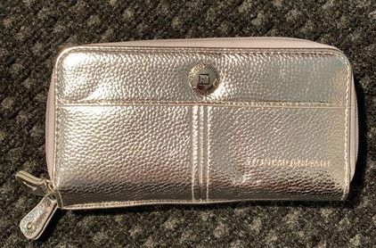 Wallet By Stone Mountain Size: Small