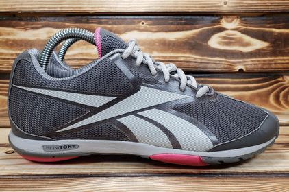 Reebok Reebox Athletic Workout Running Shoes Size 7.5 $39 (60% Off Retail) From Shopping