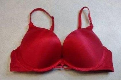 Victoria's Secret Miraculous Plunge Push-up Bra