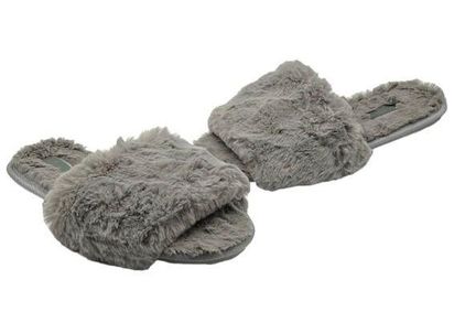 SKIMS Womens The Slide Faux Fur Slipper EU 35 US 4.5 Gray Slip On Fuzzy  Plush Size undefined - $32 New With Tags - From Kathy