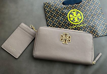 Tory burch hot sale britten continental wallet