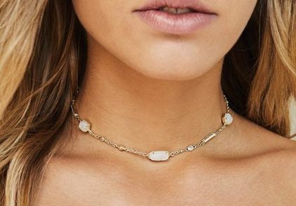Kendra scott maddie necklace sale