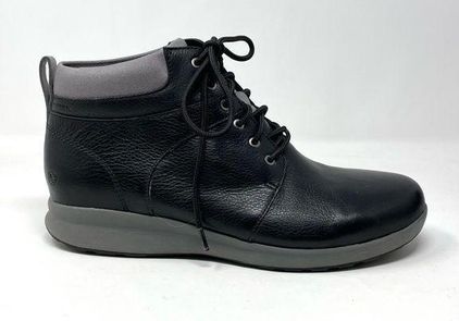 Clarks Black Waterproof Leather Un Adorn Comfort Boots women 10 W - $65 - Jenny