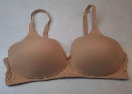 Soma Embraceable Wireless Bra 38C Nude Size undefined - $28 - From