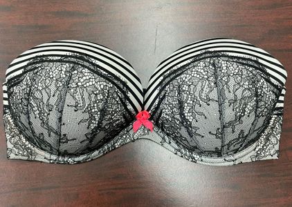 Victoria's Secret, Intimates & Sleepwear, Vs Very Sexy Strapless Bra