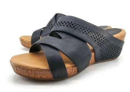 bare traps wide sandals | fresquedelarse.org