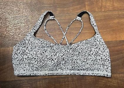 Lululemon sports bra size 10 Size M - $21 - From Araceli