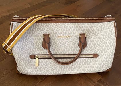Amazon.com | Michael Kors Travel MD Duffle Bag bundled with Michael Kors  Purse Hook and Skinny Scarf (Carmine Pink) | Travel Duffels