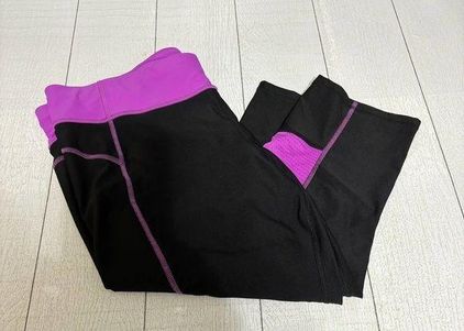 Xersion Black Purple Capri Fitted Legging