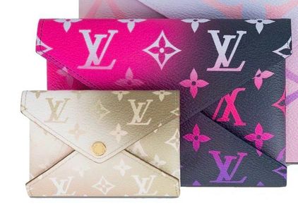 Louis Vuitton Kirigami Pochette Spring in the City Monogram Giant