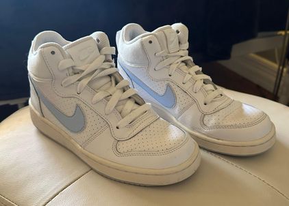 nike court borough 40
