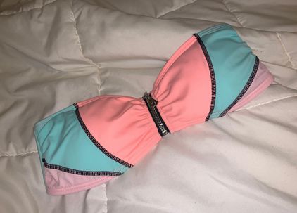 strapless zip up bikini top Pink Size M - $10 (60% Off Retail) - From  Samantha