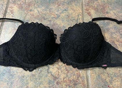 Victoria's Secret PINK black lace 34D bra Size L - $28 - From Rachel