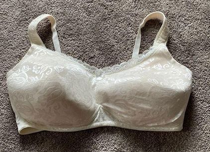 Q-T Intimates Bra SIZE 42D - $20 - From C