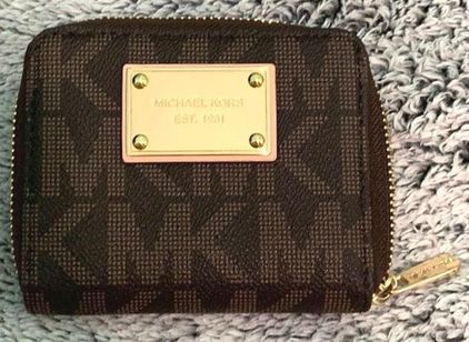 mk mini wallet
