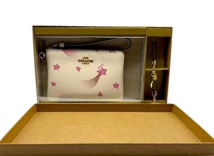 Coach Boxed Corner Zip Wristlet