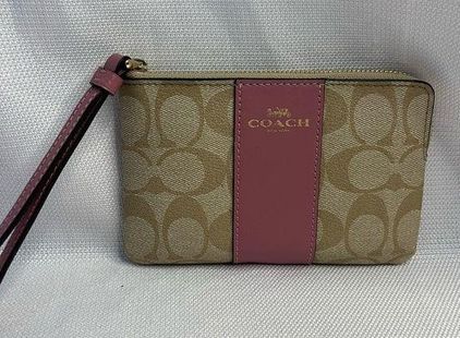 Coach Leather Wristlet Dusty Pink