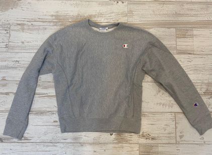 Champion Reverse Weave Crew Neck Gray Size M - $20 (63% Off