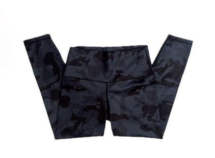 Lululemon Camo leggings Size 6 - $60 (49% Off Retail) - From Tays