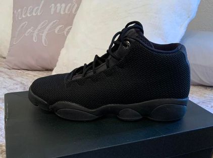 Air Jordans Horizon Low Black Size 6.5 - $50 (44% Off Retail) - From Maura