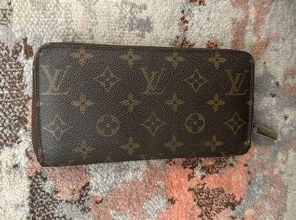 Louis Vuitton Zippy Organizer Monogram