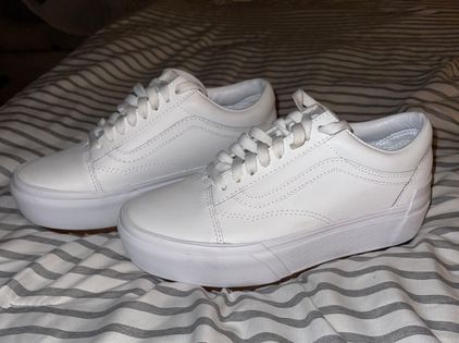 vans triple white leather