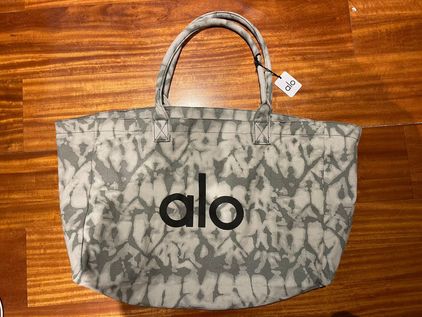 Alo Yoga Bag  Bags, Canvas bag, Yoga bag