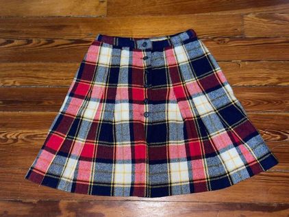 Bobbie & Brooks Vinatge Bobbie Brooks wool skirt Multiple / no dominant  color Size XS - $50 - From Katie