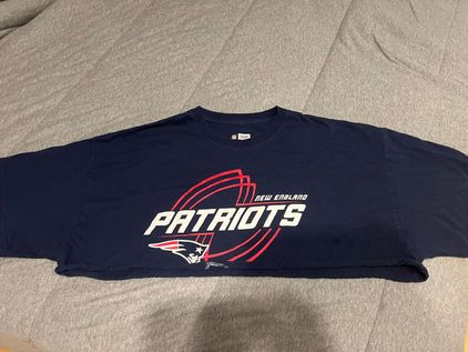 NFL Patriots T-shirt Cropped Blue Size XXL - $9 (40% Off Retail) - From  Makenna