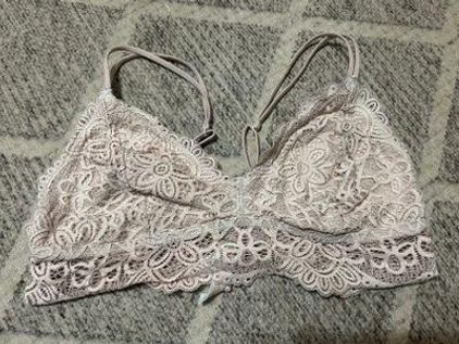 Target Colsie Bralette White Size M - $8 (68% Off Retail) - From Shylah