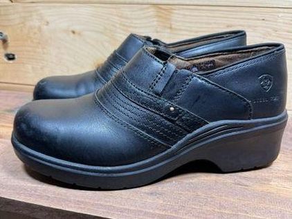 Ariat safety clog store