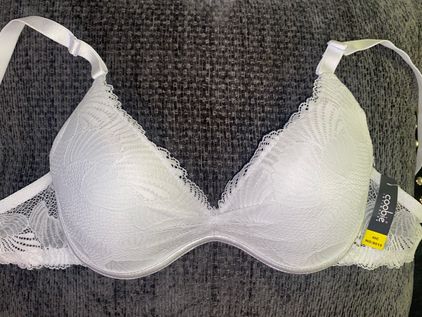 New Bra Size 40 C White - $22 New With Tags - From Josephine