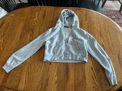 Brandy melville sales fleece jacket