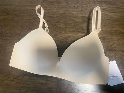 Target Seamless Bra Size 32 B - $11 New With Tags - From Jaid