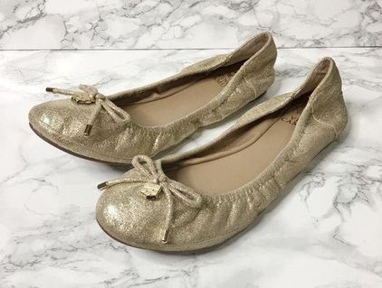 Vince camuto hot sale gold flats