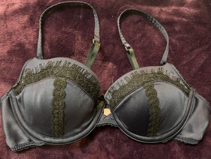 Victoria’s Secret very sexy bra