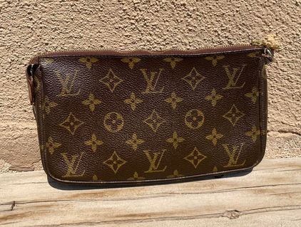 Louis Vuitton Monogram Pochette Accessories Brown - From Donna