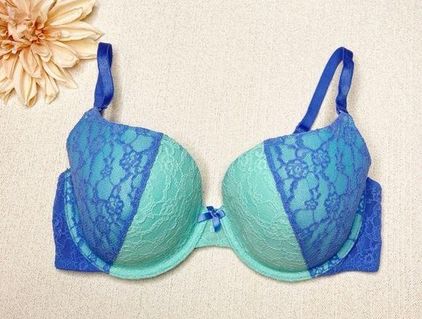 Victoria's Secret Victoria Secret Green Blue Lace Lined Perfect Coverage  Bra 32DD Size undefined - $27 - From Kelly