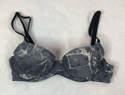 PINK 32AA Bra Gray Size undefined - $8 - From Corrin