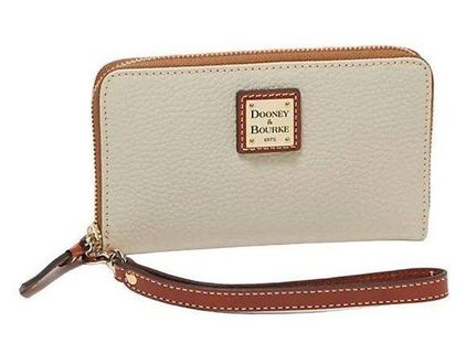 Swift Wristlet Long Wallet